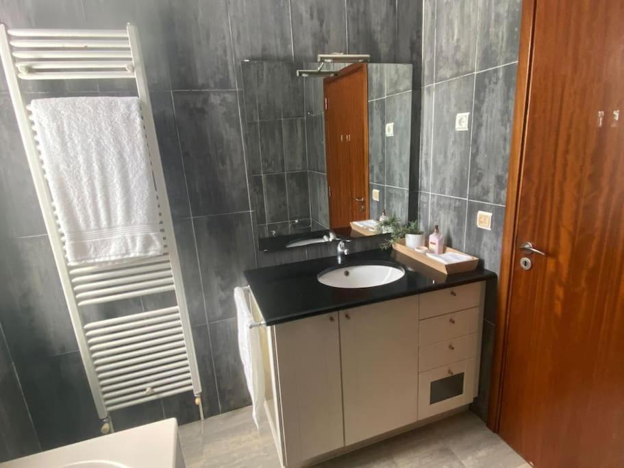 فيلا A Casa Da Lua تومار المظهر الخارجي الصورة